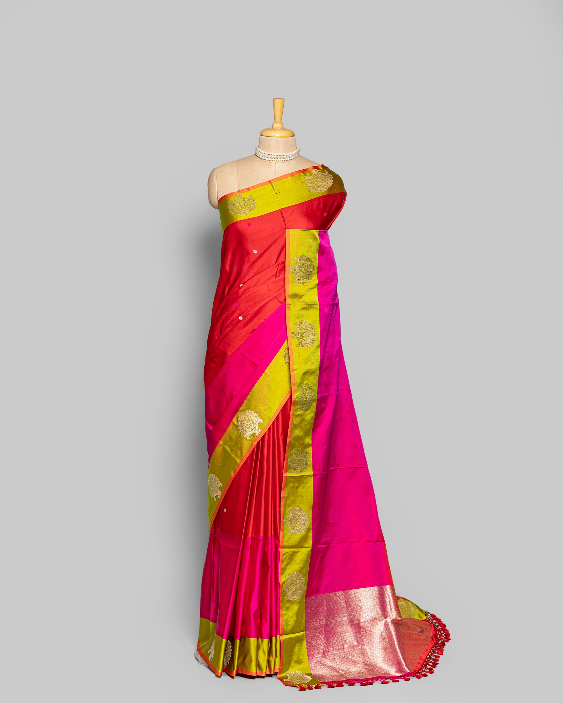 MASHRU SILK SAREE WITH CONTRAST BANARASI BORDER