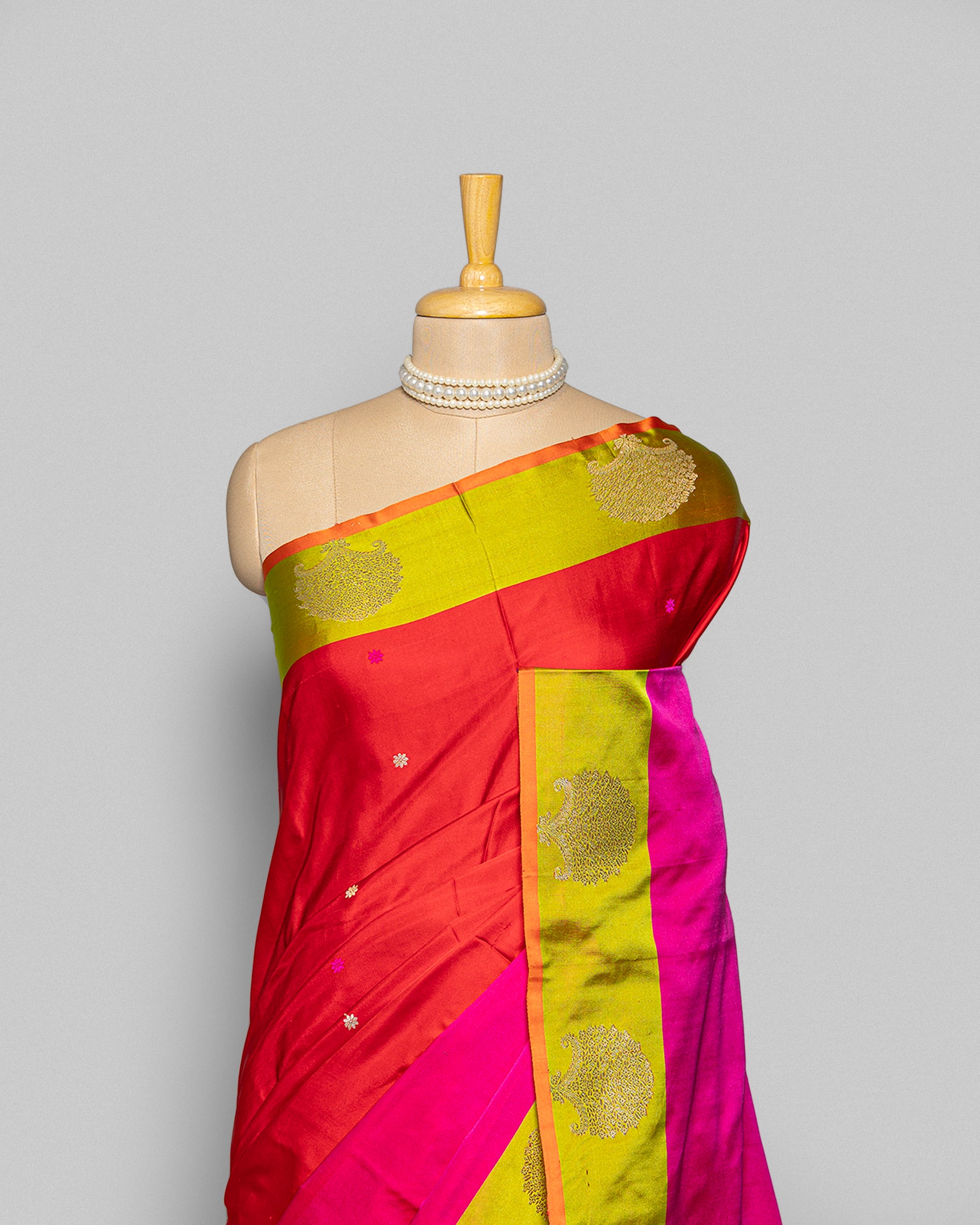 MASHRU SILK SAREE WITH CONTRAST BANARASI BORDER