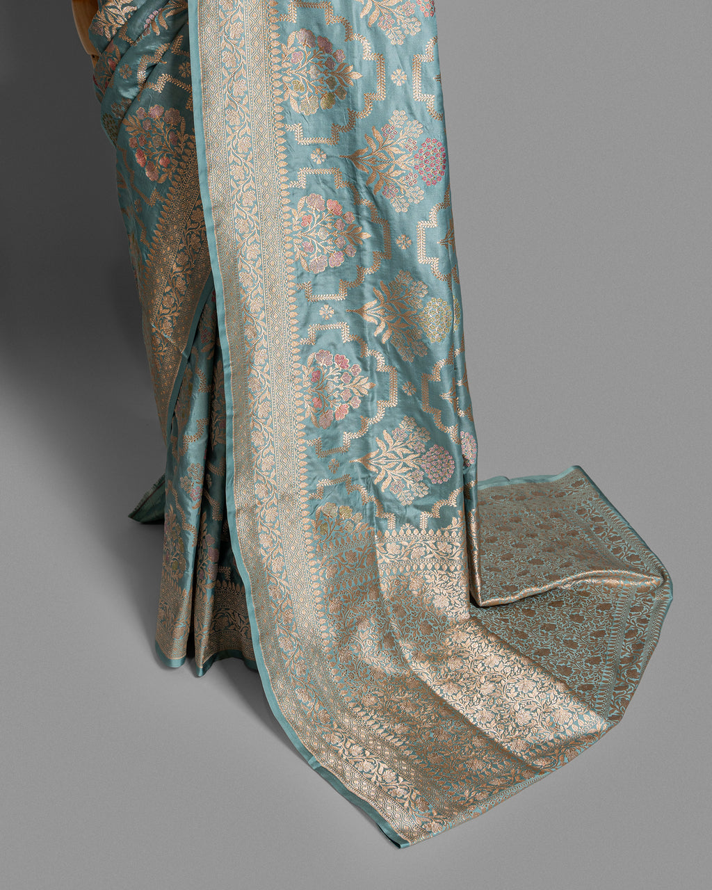 POWDER BLUE BANARASI SILK SAREE WITH TINCHOI MEENAKARI WORK