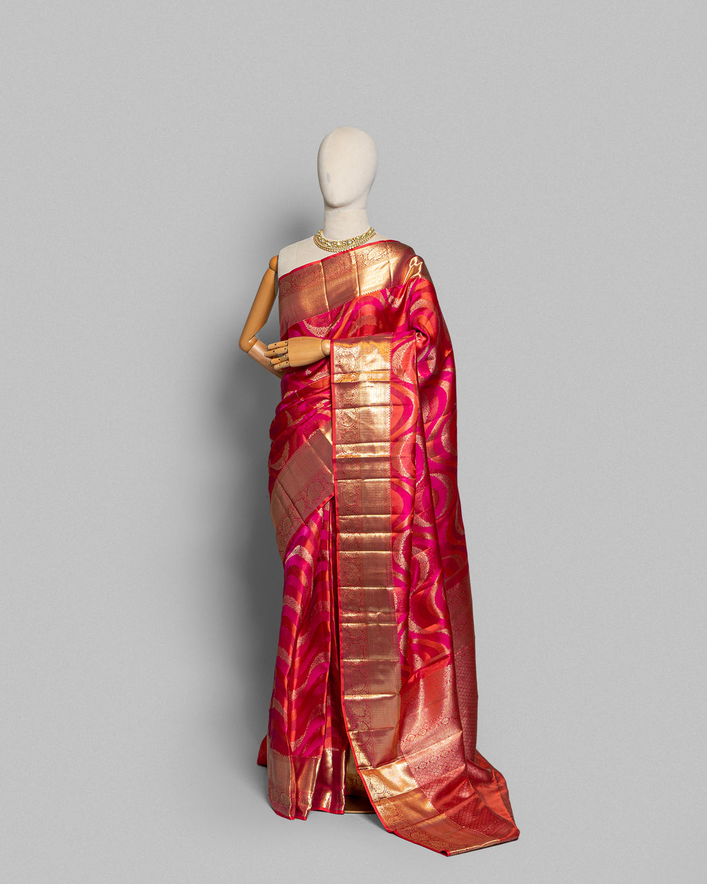 SCARLET KANJEEVARAM SILK SAREE WITH RESHAM AND ZARI WEAVING