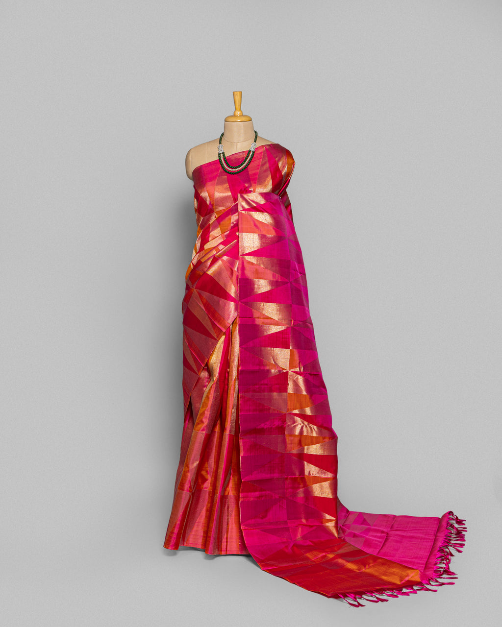 RANGKAT KANJEEVARAM SILK SAREE WITH LAGDI-PATTA WEAVING