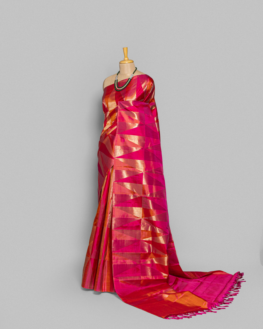 RANGKAT KANJEEVARAM SILK SAREE WITH LAGDI-PATTA WEAVING