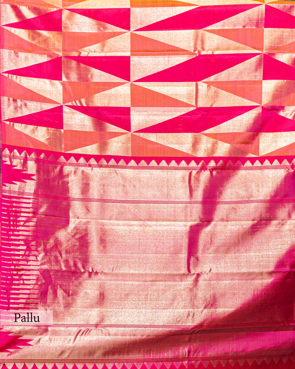 RANGKAT KANJEEVARAM SILK SAREE WITH LAGDI-PATTA WEAVING