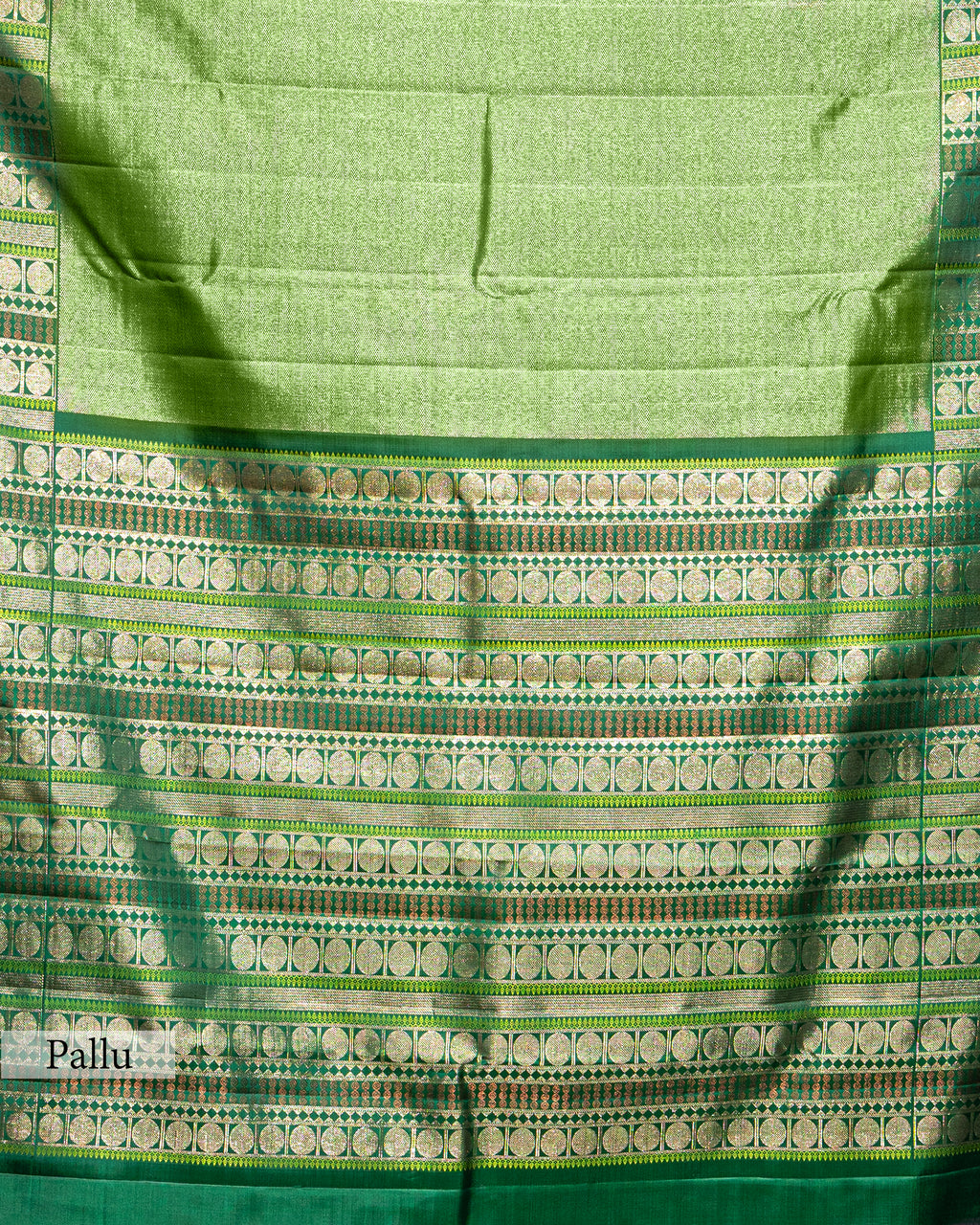 BOTTLE GREEN KANJEEVARAM SILK SAREE WITH CHATAI WEAVE