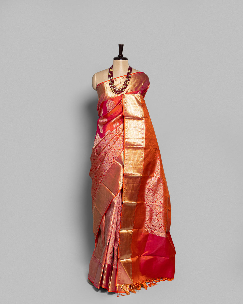 KANJEEVARAM SILK SAREE WITH PAISLEY BUTTI BORDER