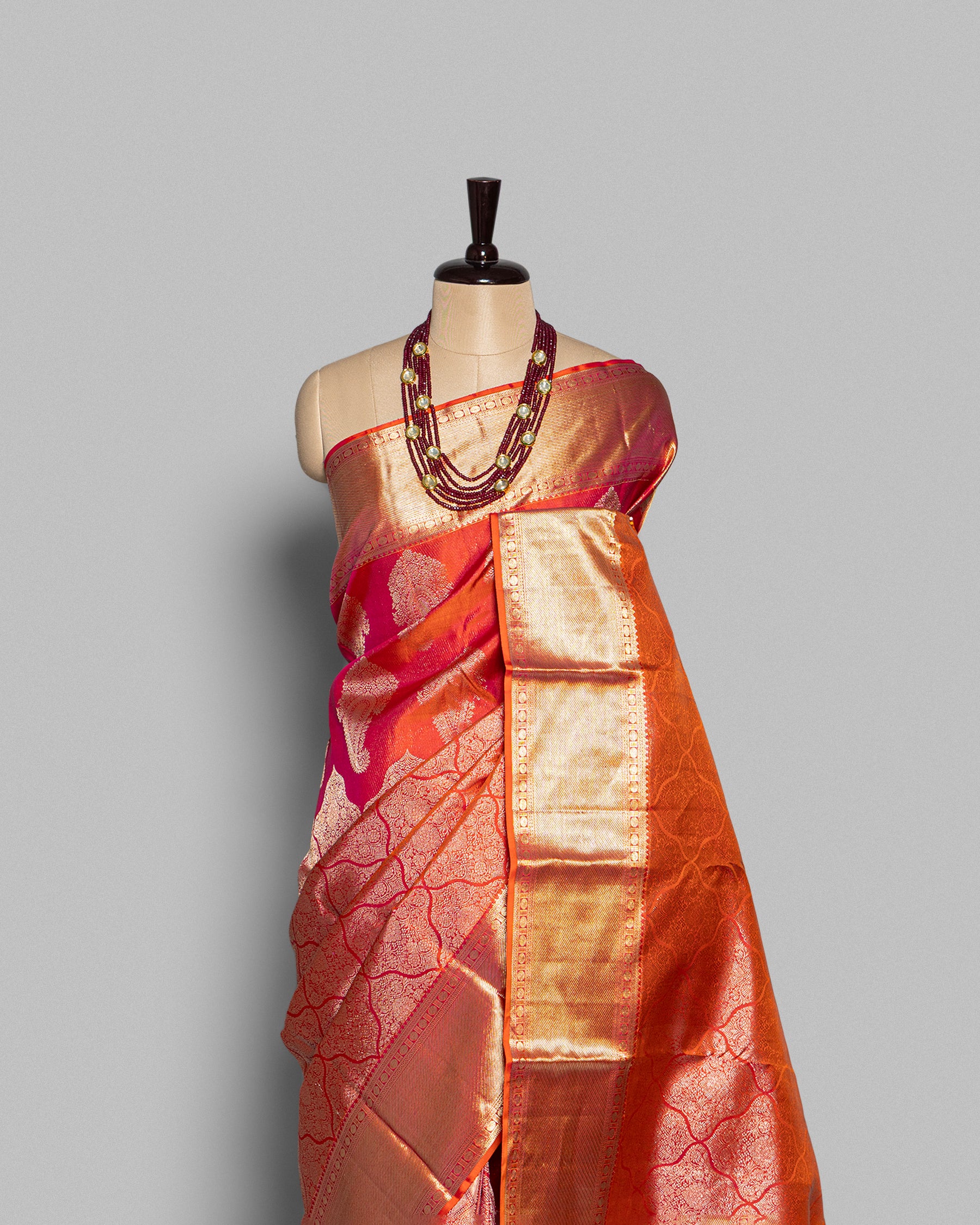 KANJEEVARAM SILK SAREE WITH PAISLEY BUTTI BORDER