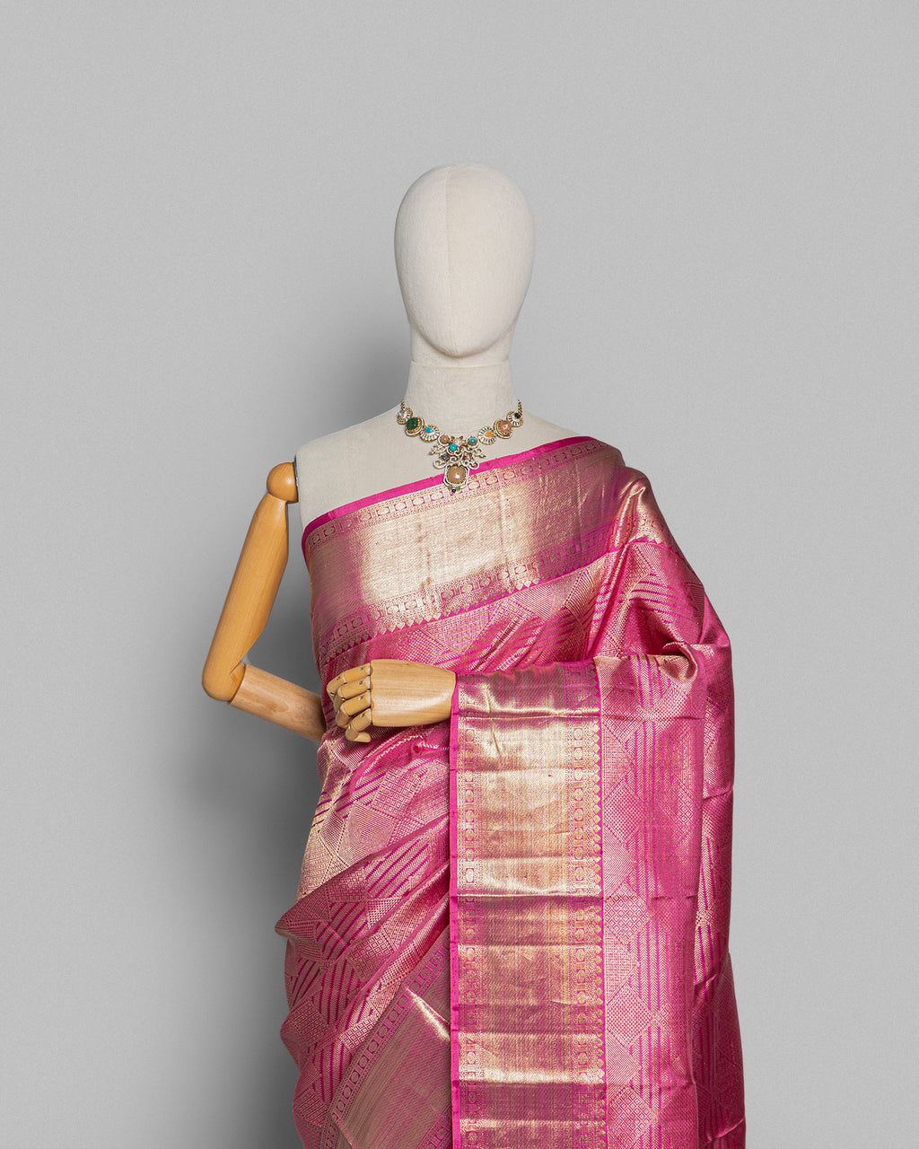CARNATION KANJEEVARAM SILK SAREE WITH LAGDI-PATTA BORDER