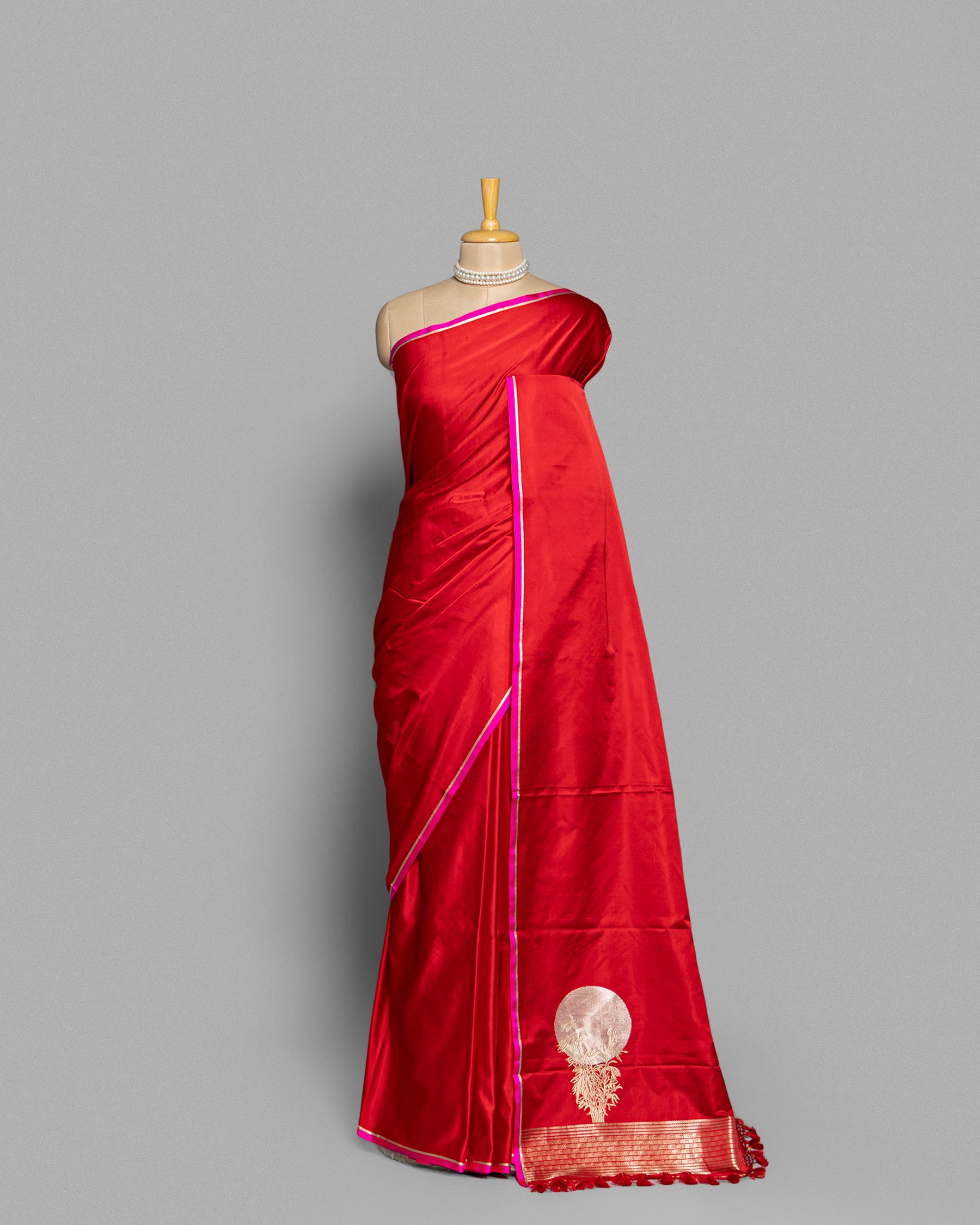 SCARLET MASHRU SILK SAREE WITH HANDWOVEN ZARI