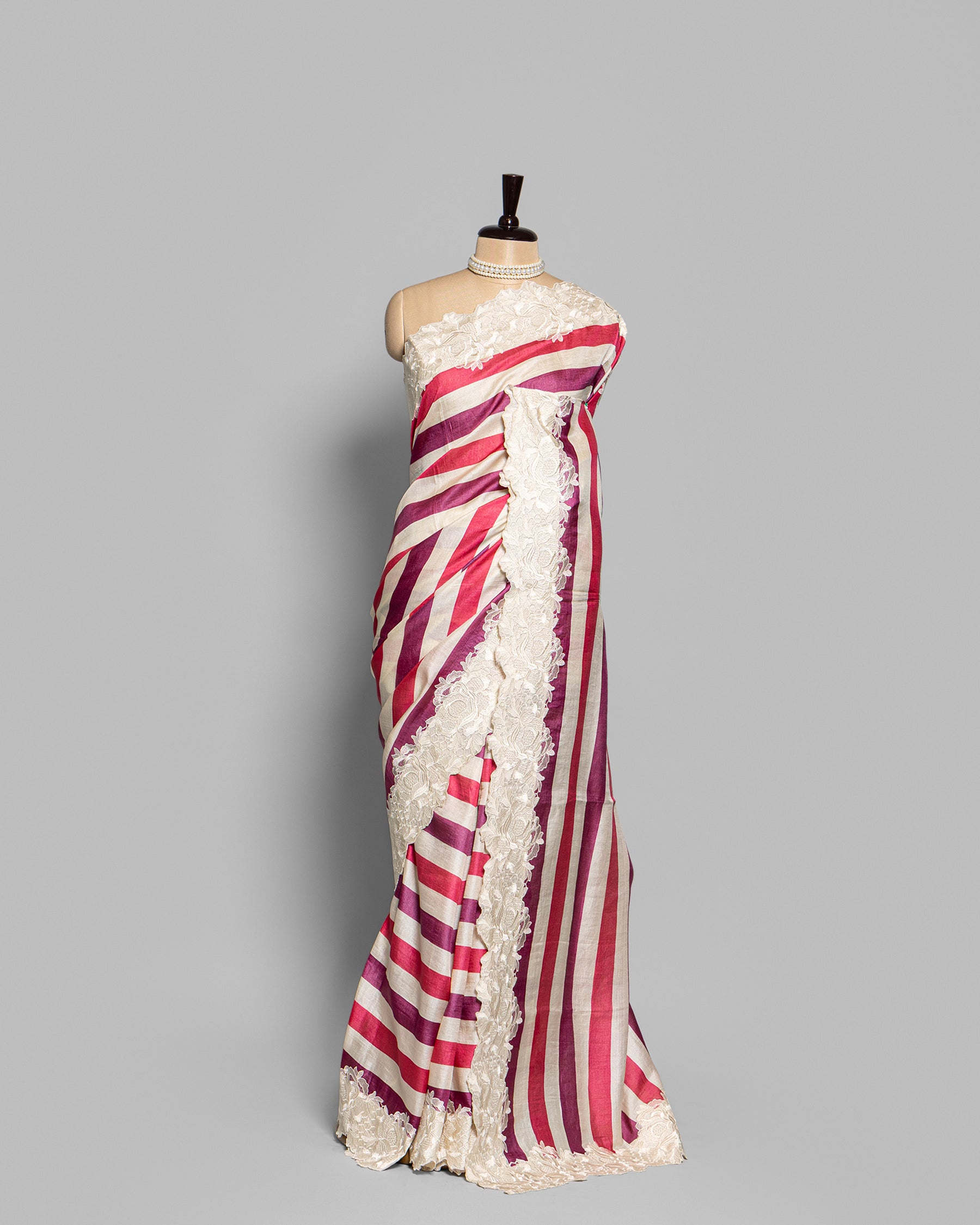 MULTICOLOR STRIPED SCALLOP BORDER SAREE