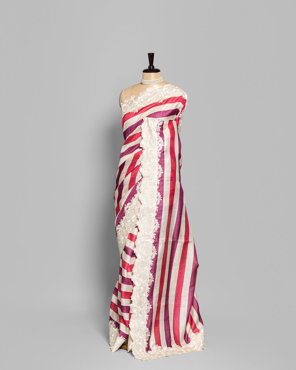 MULTICOLOR STRIPED SCALLOP BORDER SAREE