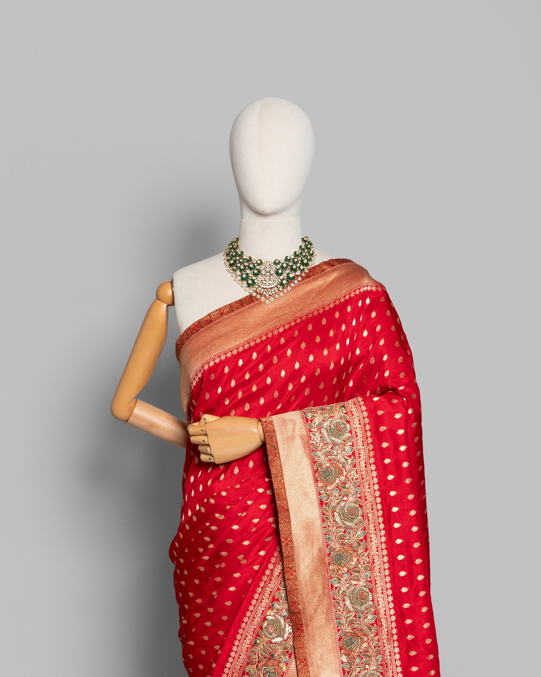RED TUSSAR ZARI WOVEN GEORGETTE SAREE