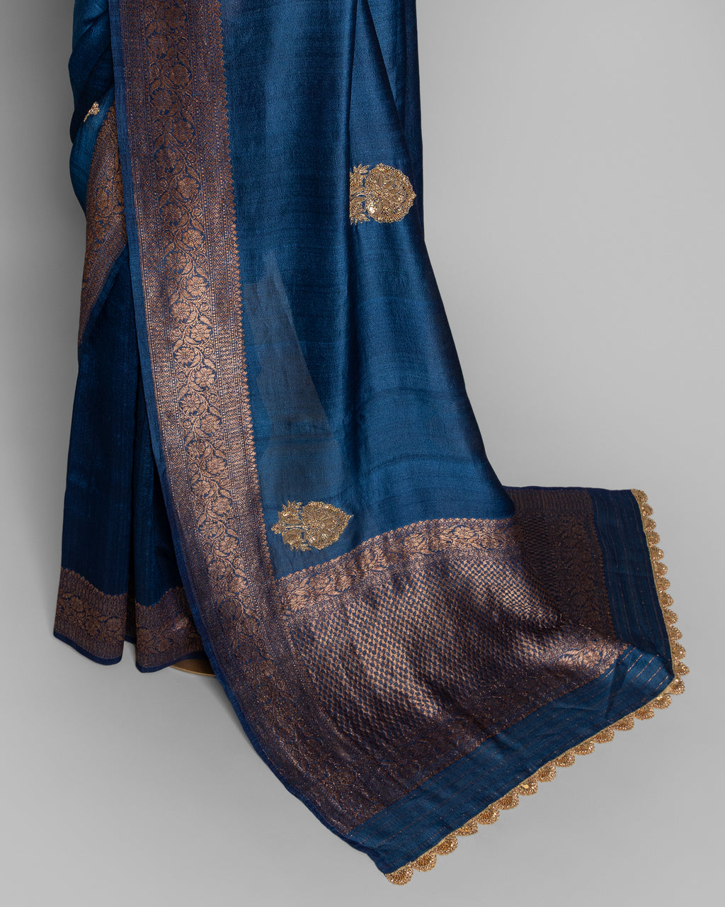 NAVY BLUE HANDLOOM TUSSAR SAREE WITH ZARDOZI EMBROIDERY