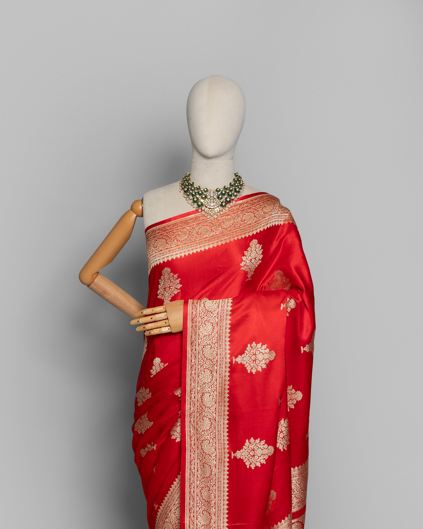 RED MASHRU BANARASI WOVEN SILK SAREE