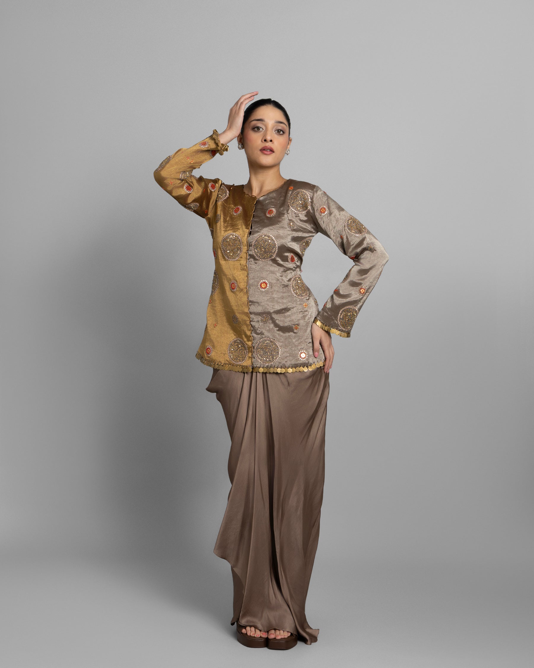 SILVER GOLD KANJEEVARAM TISSUE ENSEMBLE