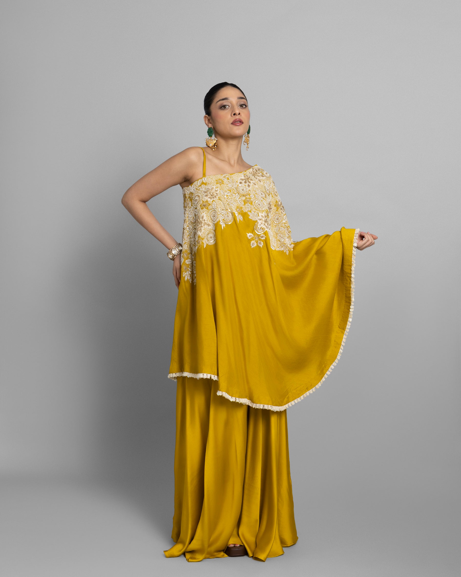CANARY YELLOW ONE-SHOULDER ENSEMBLE