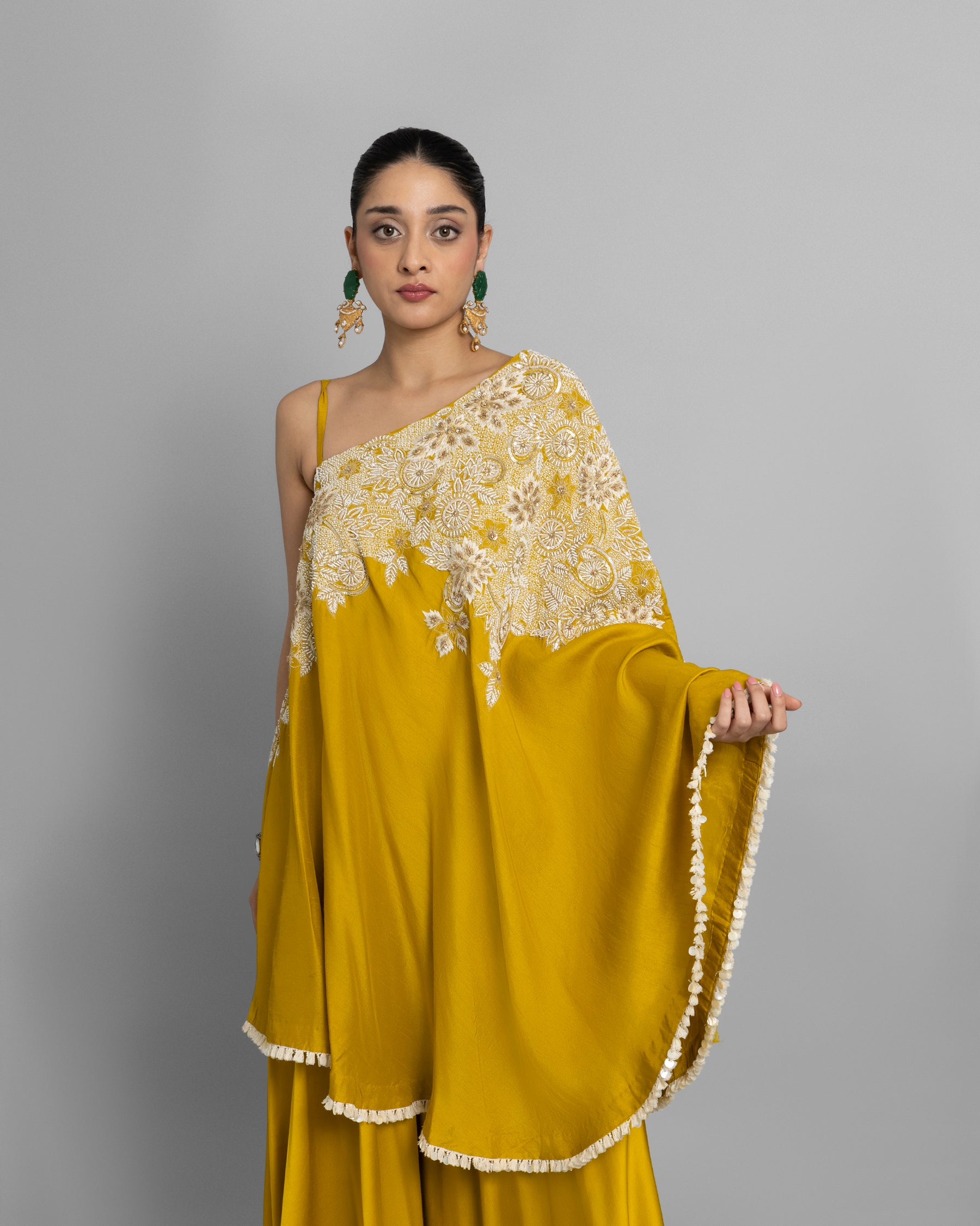 CANARY YELLOW ONE-SHOULDER ENSEMBLE