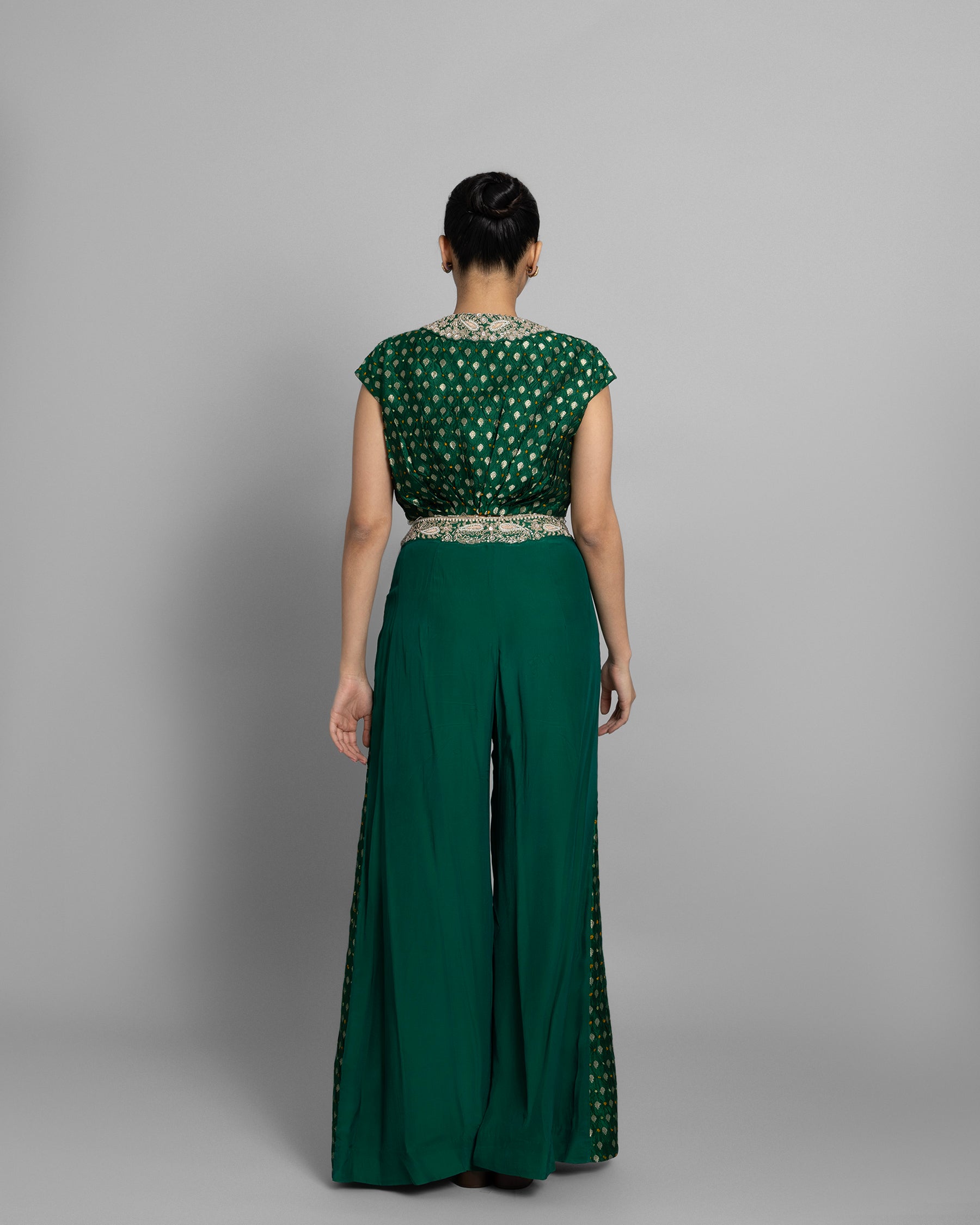EMERALD GREEN BANDHANI & BANARASI ENSEMBLE