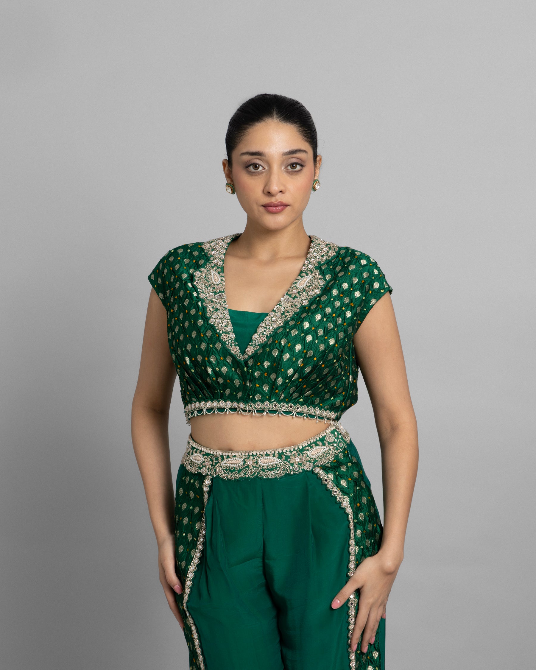 EMERALD GREEN BANDHANI & BANARASI ENSEMBLE