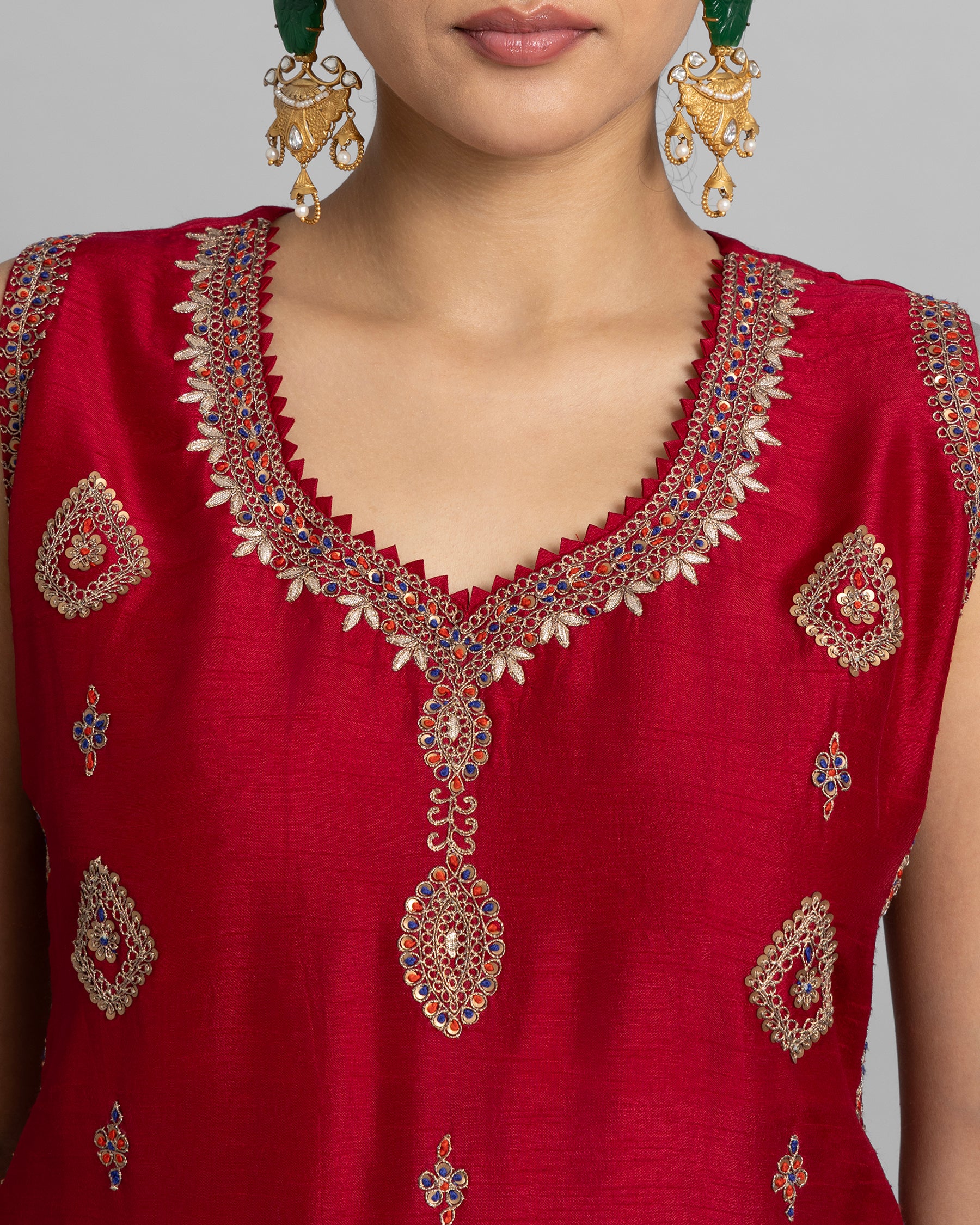 ANTIQUE MARODI WORK CAPE SET