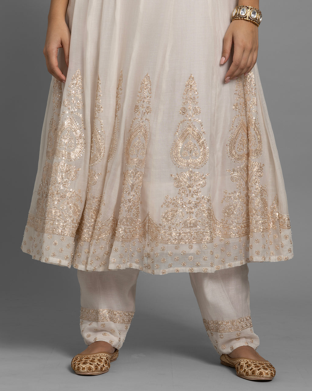 IVORY PITTA WORK MUL ANARKALI SET