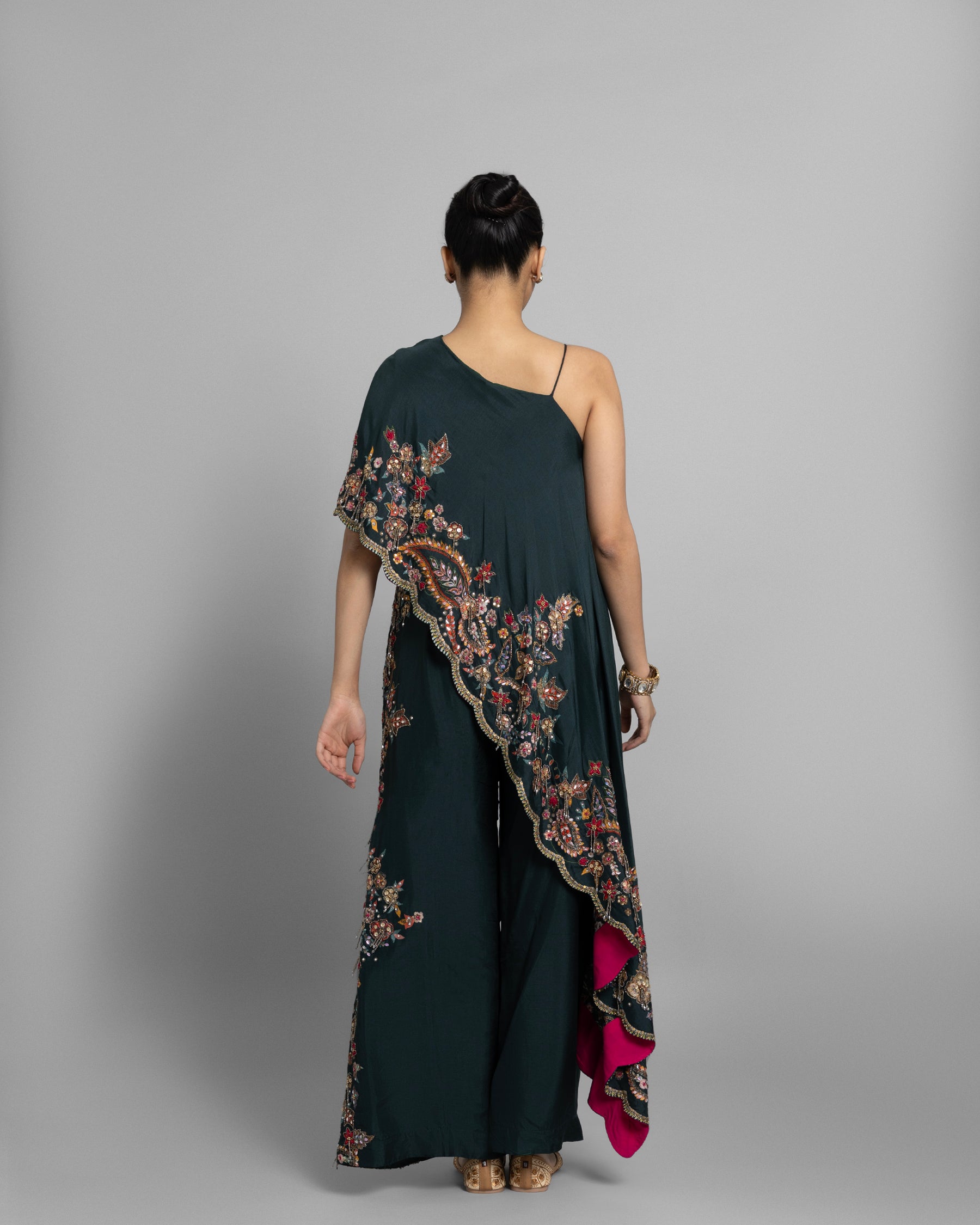 POISON GREEN ASYMMETRIC ONE-SHOULDER ENSEMBLE