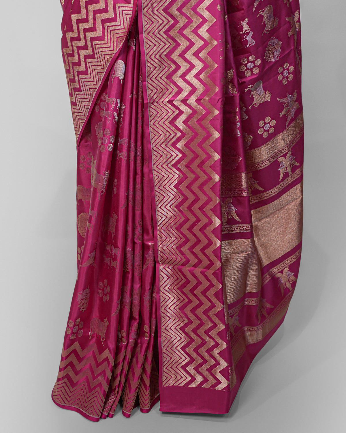 MAGENTA SHIKARGAH WOVEN KANJEEVARAM SILK SAREE