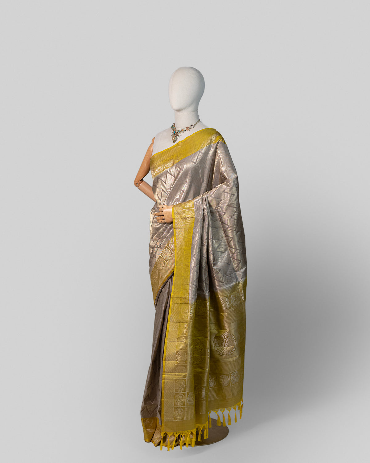 ANTIQUE AMBER KANJEEVARAM SILK SAREE