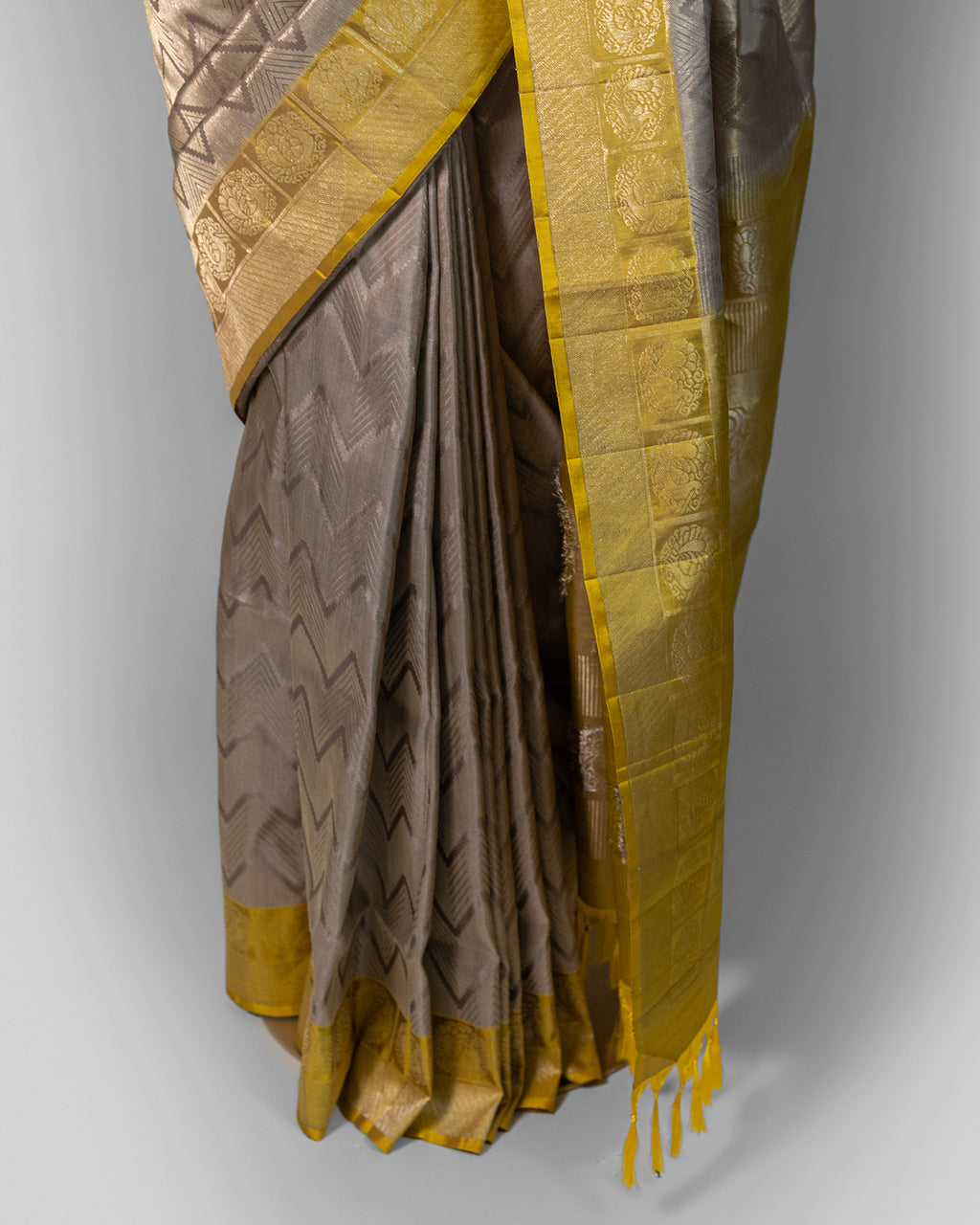 ANTIQUE AMBER KANJEEVARAM SILK SAREE