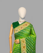 EMERALD GREEN BANDHEJ WITH MEENAKARI BORDER GEORGETTE SAREE