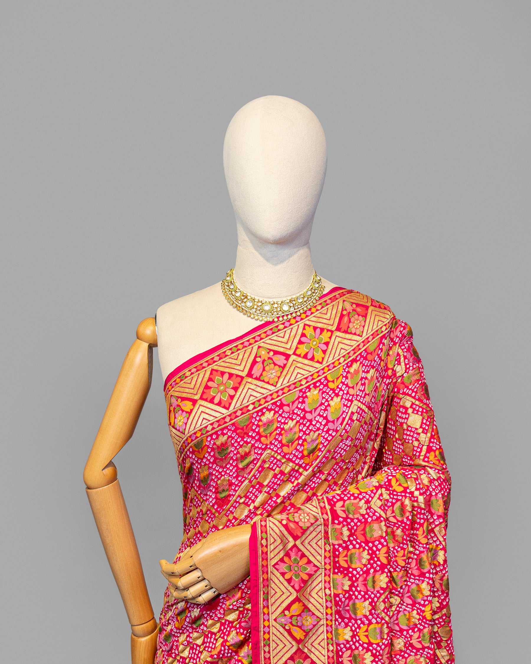 FUSCHIA MEENAKARI BANDHEJ BANARASI HANDWOVEN GEORGETTE SAREE
