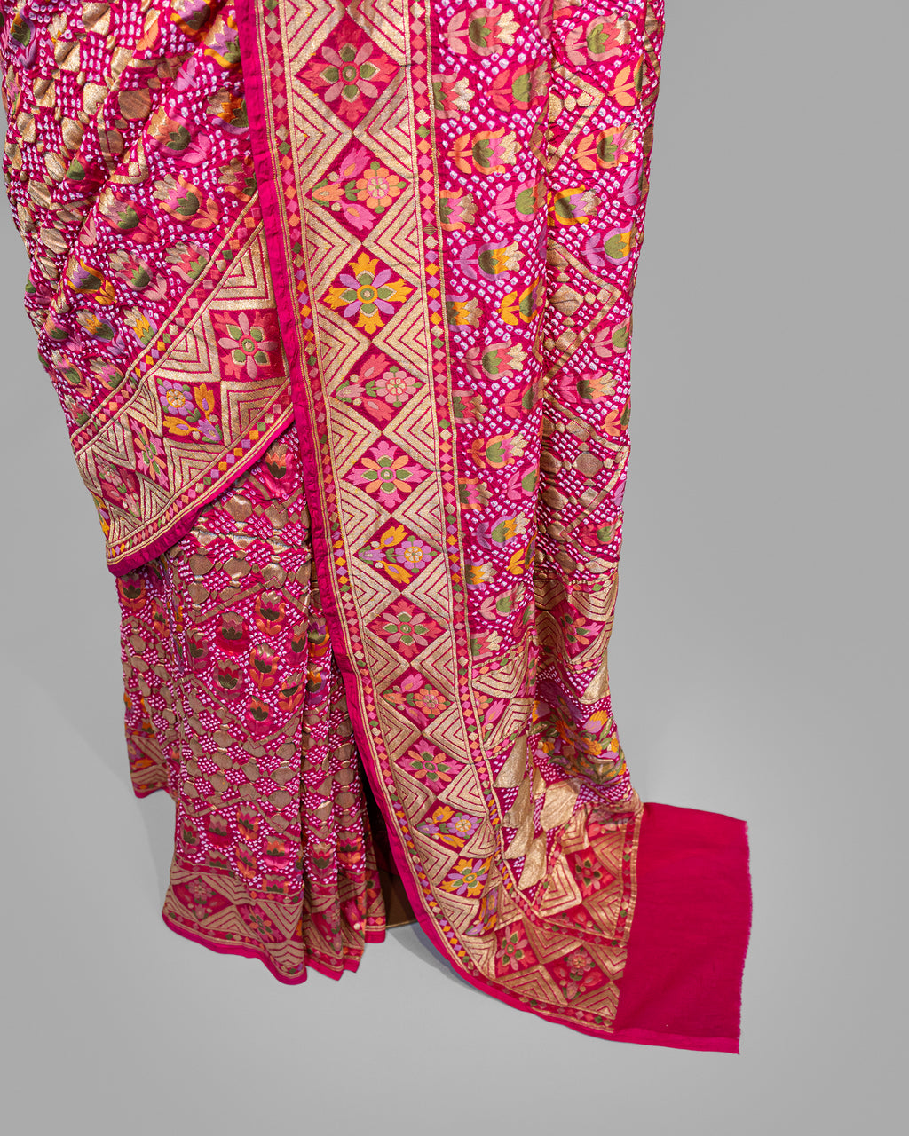FUSCHIA MEENAKARI BANDHEJ BANARASI HANDWOVEN GEORGETTE SAREE