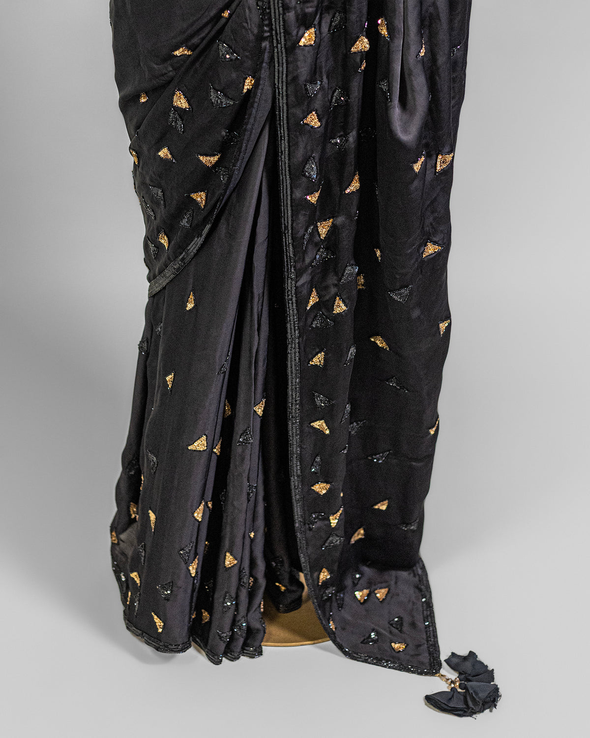 BLACK EMBROIDERED SOFT SILK SAREE