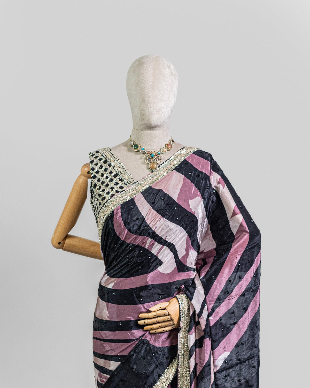 CHARCOAL-LILAC EMBROIDERED SOFT SILK SAREE