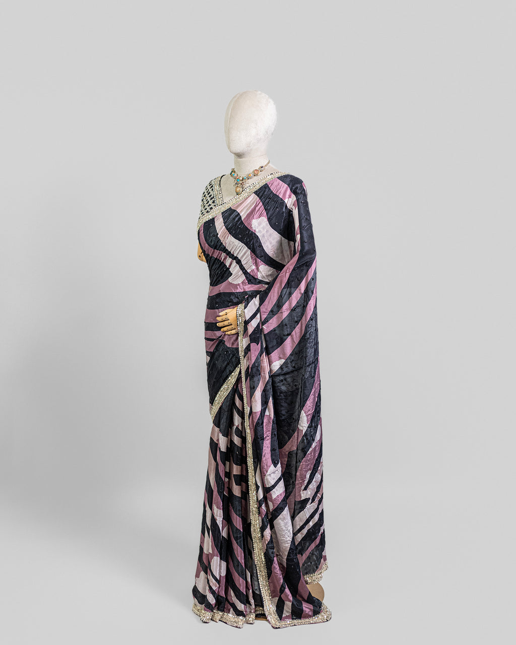 CHARCOAL-LILAC EMBROIDERED SOFT SILK SAREE