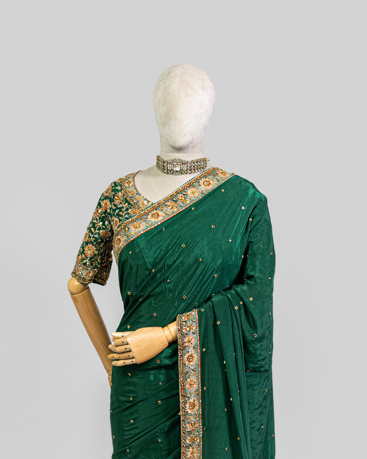 EMERALD GREEN EMBROIDERED SOFT SILK SAREE
