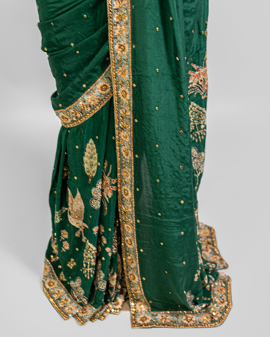 EMERALD GREEN EMBROIDERED SOFT SILK SAREE