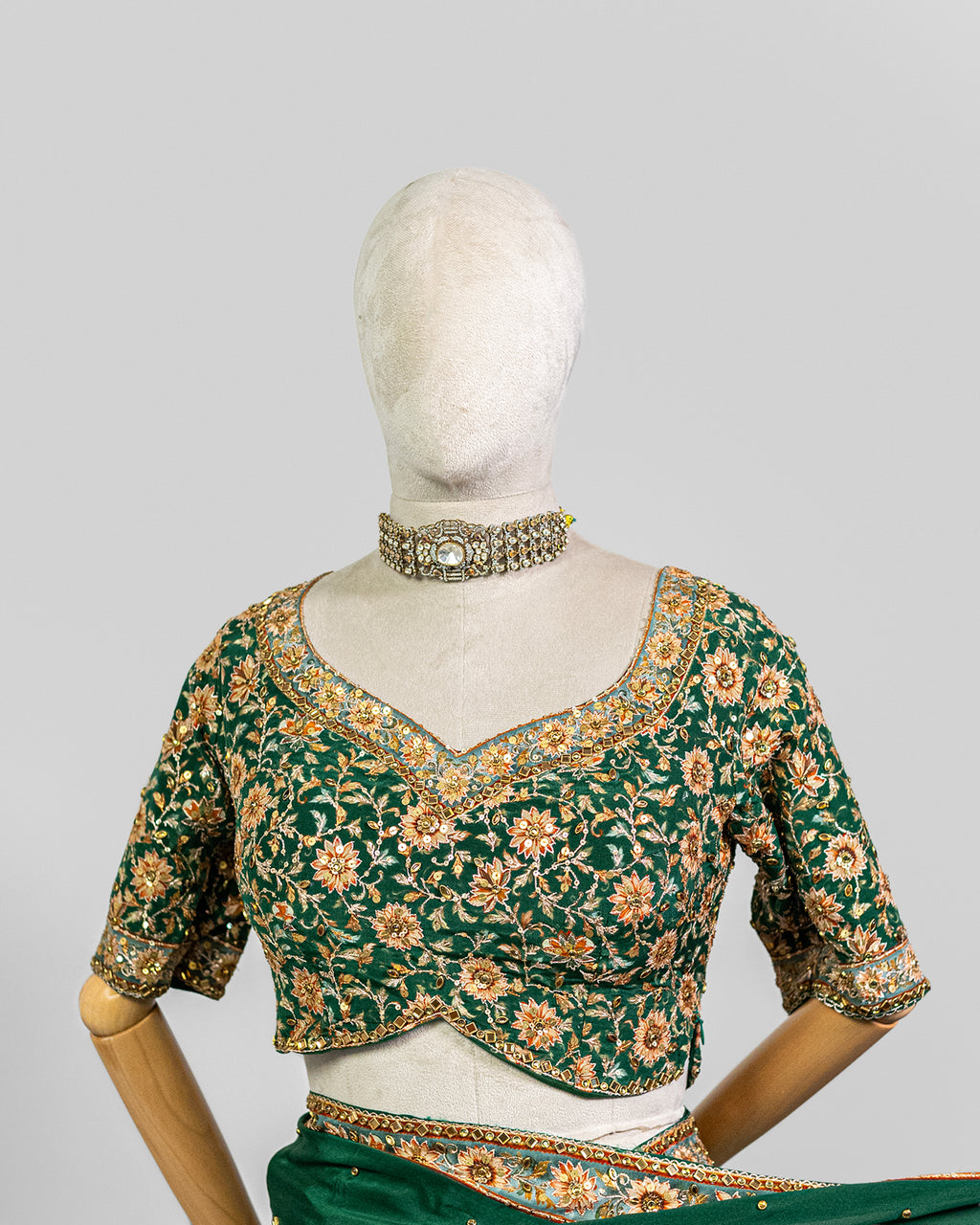 EMERALD GREEN EMBROIDERED SOFT SILK SAREE