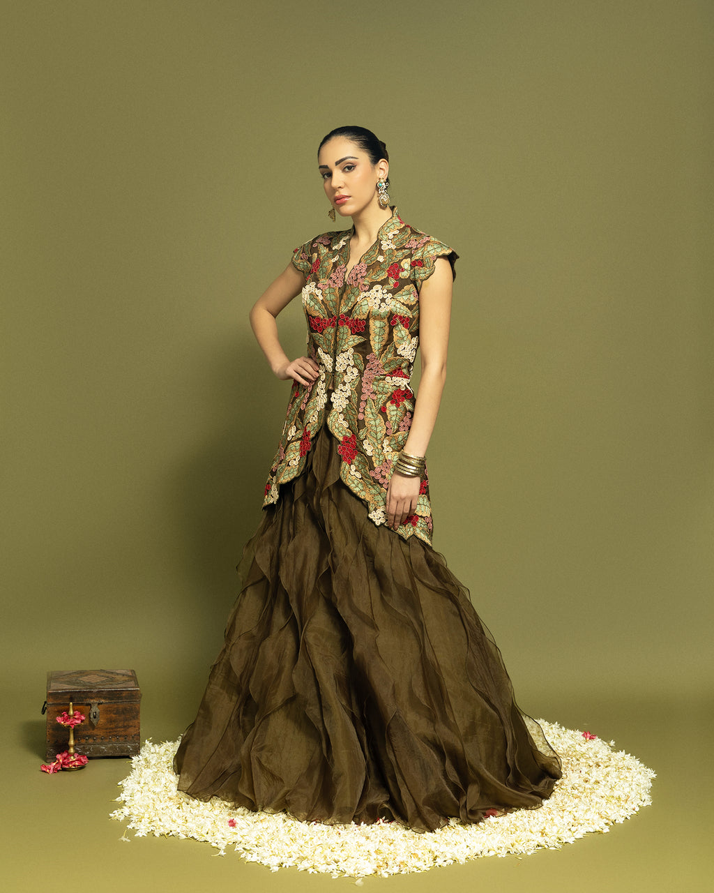 FLORAL EMBROIDERED RUFFLE SKIRT SET