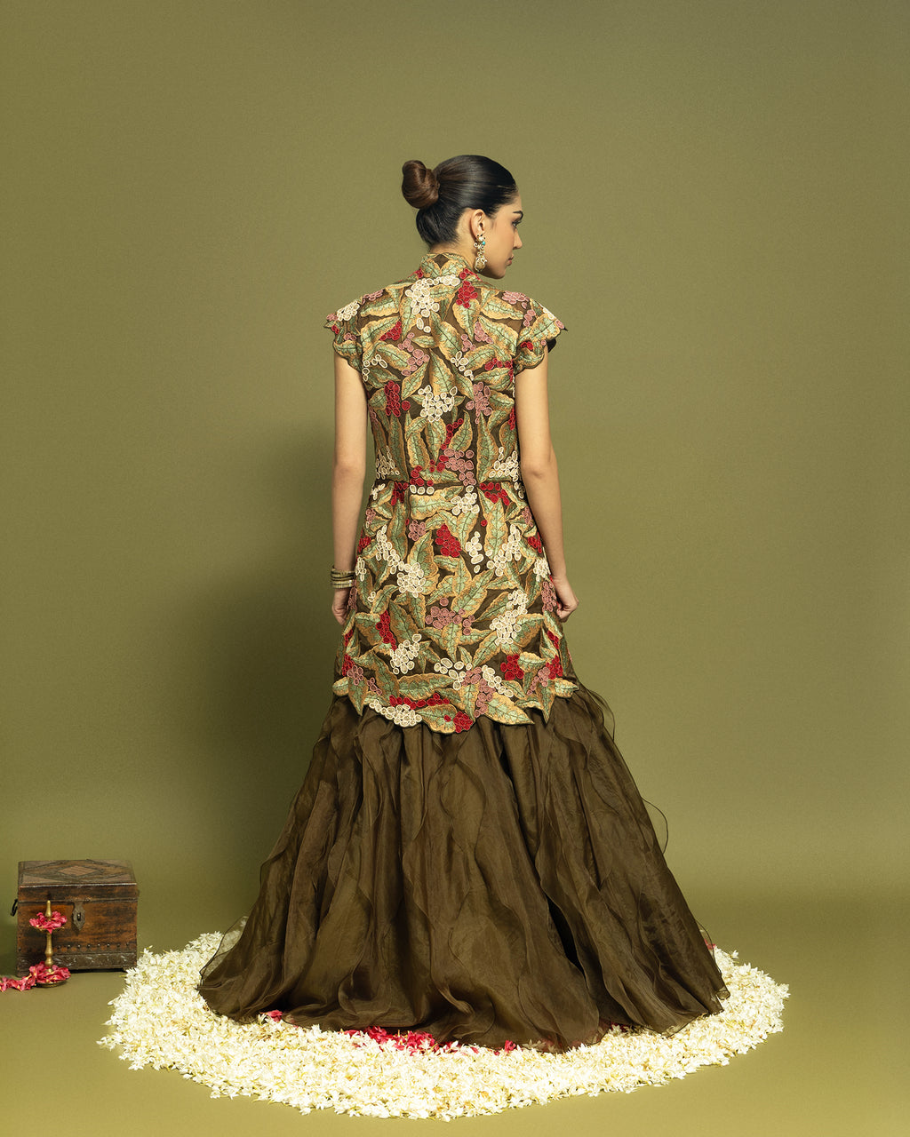 FLORAL EMBROIDERED RUFFLE SKIRT SET