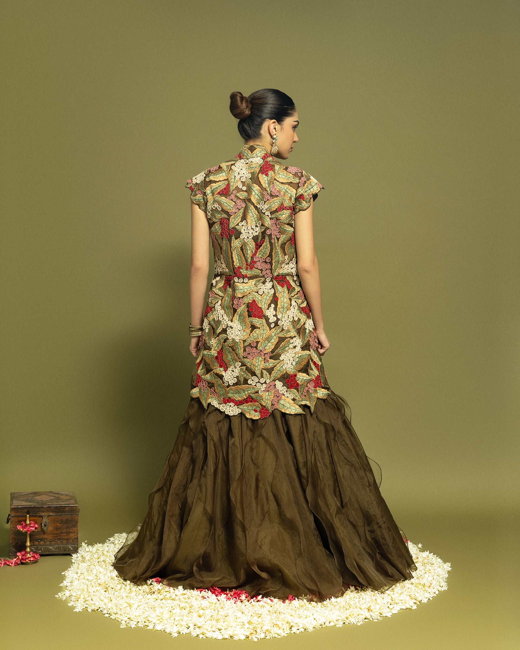 FLORAL EMBROIDERED RUFFLE SKIRT SET