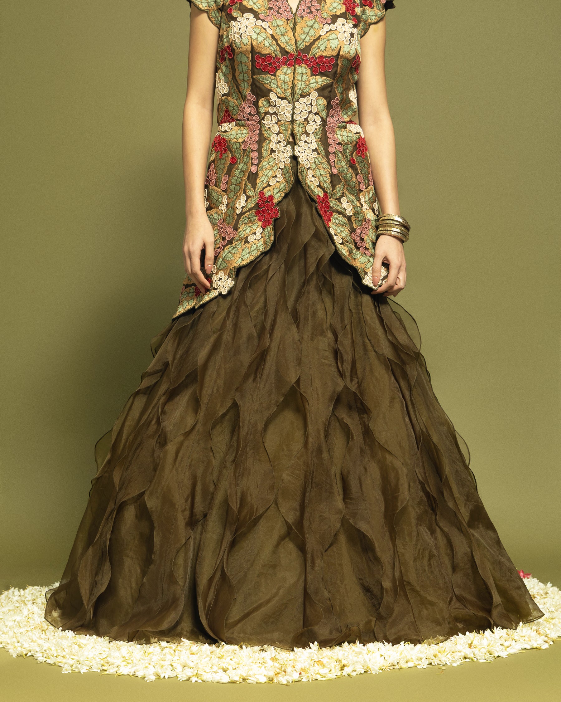 FLORAL EMBROIDERED RUFFLE SKIRT SET