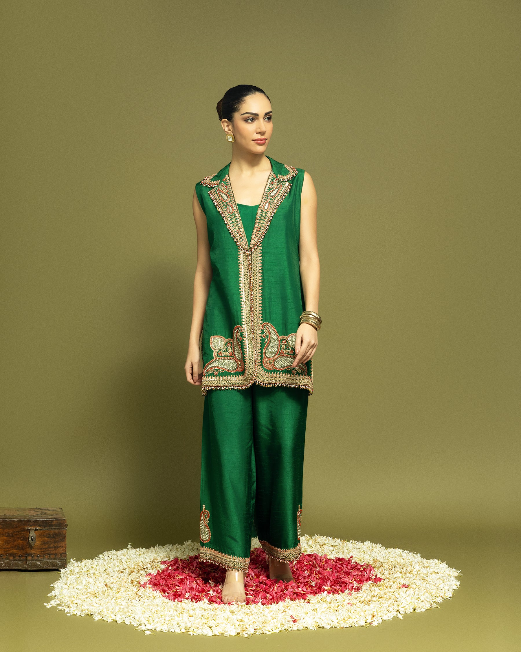 BOTTLE GREEN EMBROIDERED LAPEL JACKET WITH WIDE LEG PANT