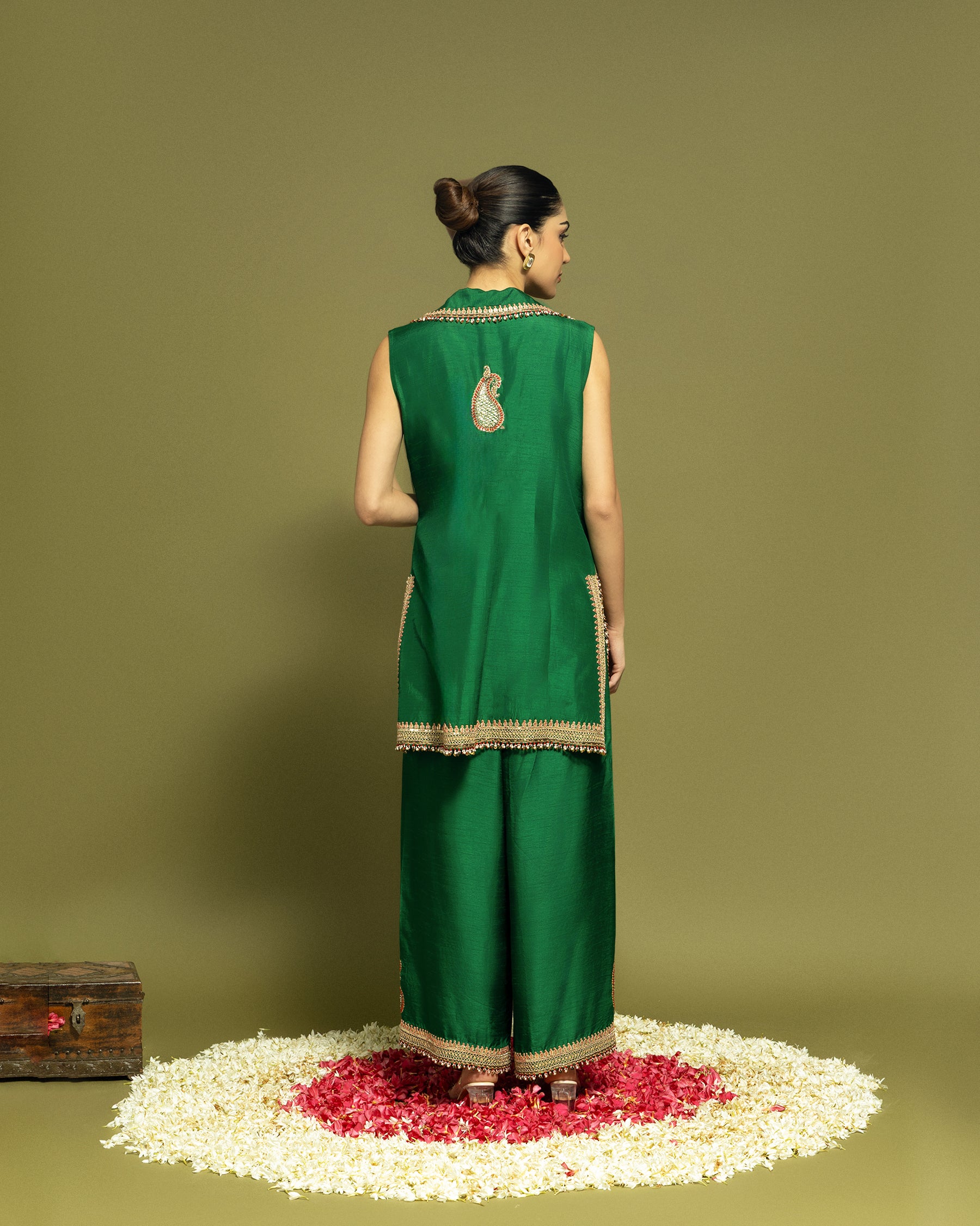 BOTTLE GREEN EMBROIDERED LAPEL JACKET WITH WIDE LEG PANT