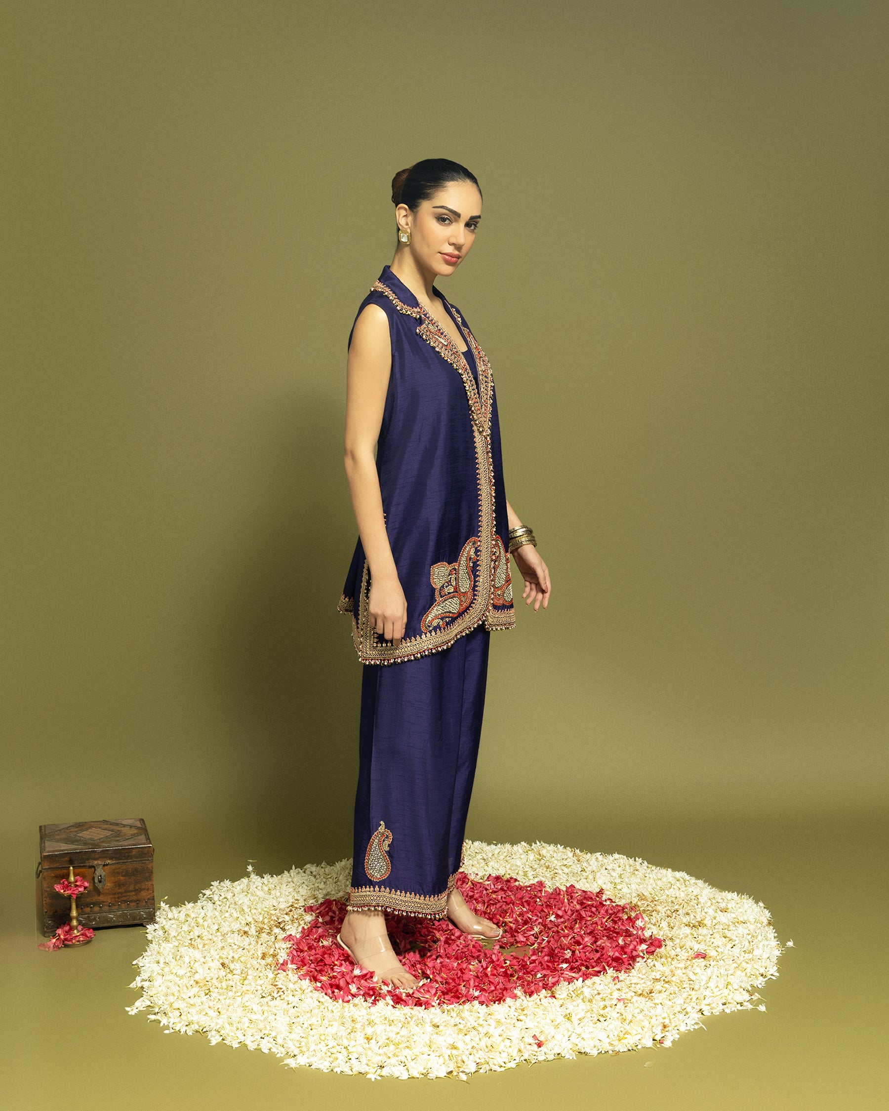 PURPLE EMBROIDERED LAPEL JACKET WITH WIDE LEG PANT