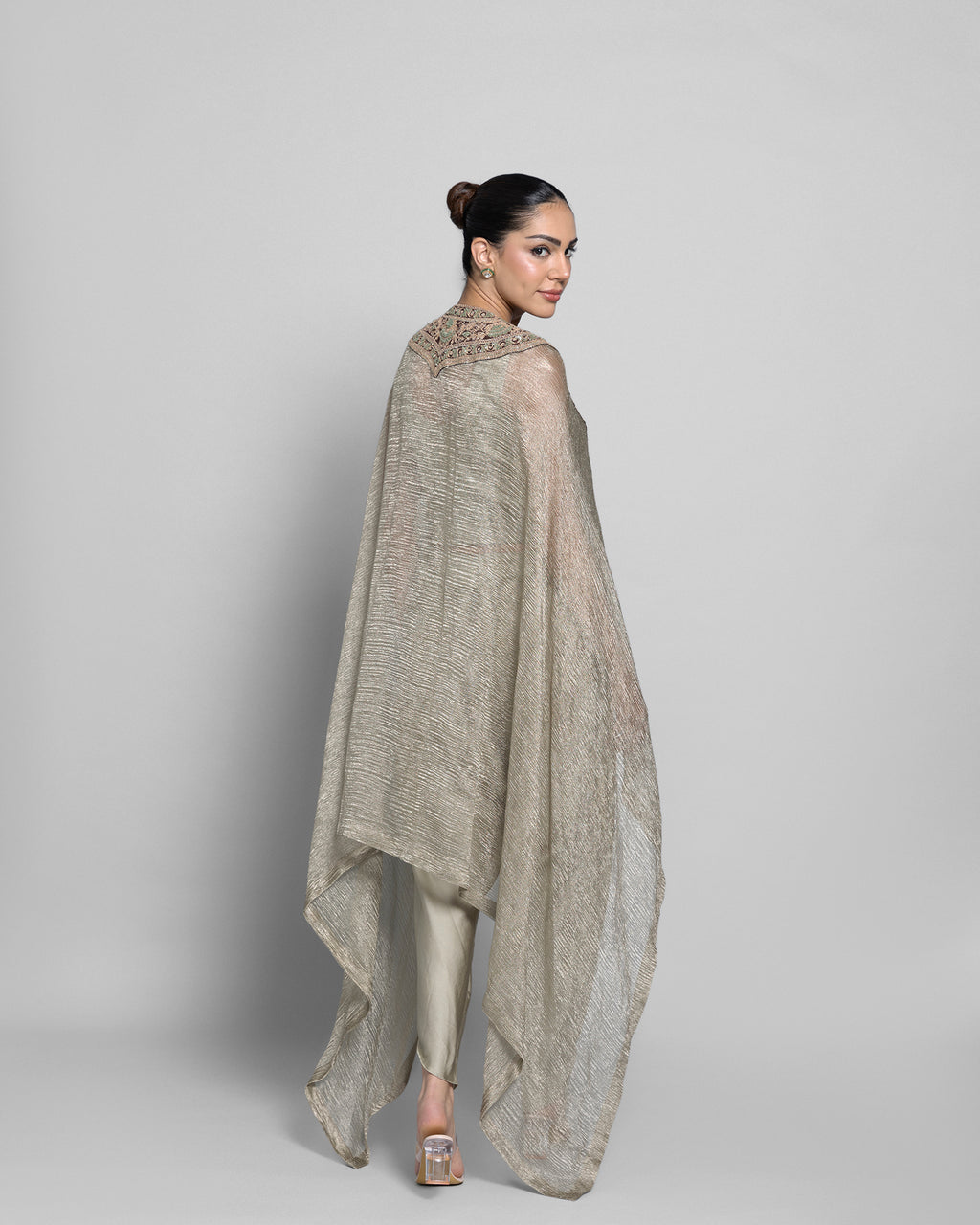 CRUSHED TISSUE CAPE DHOTI SET