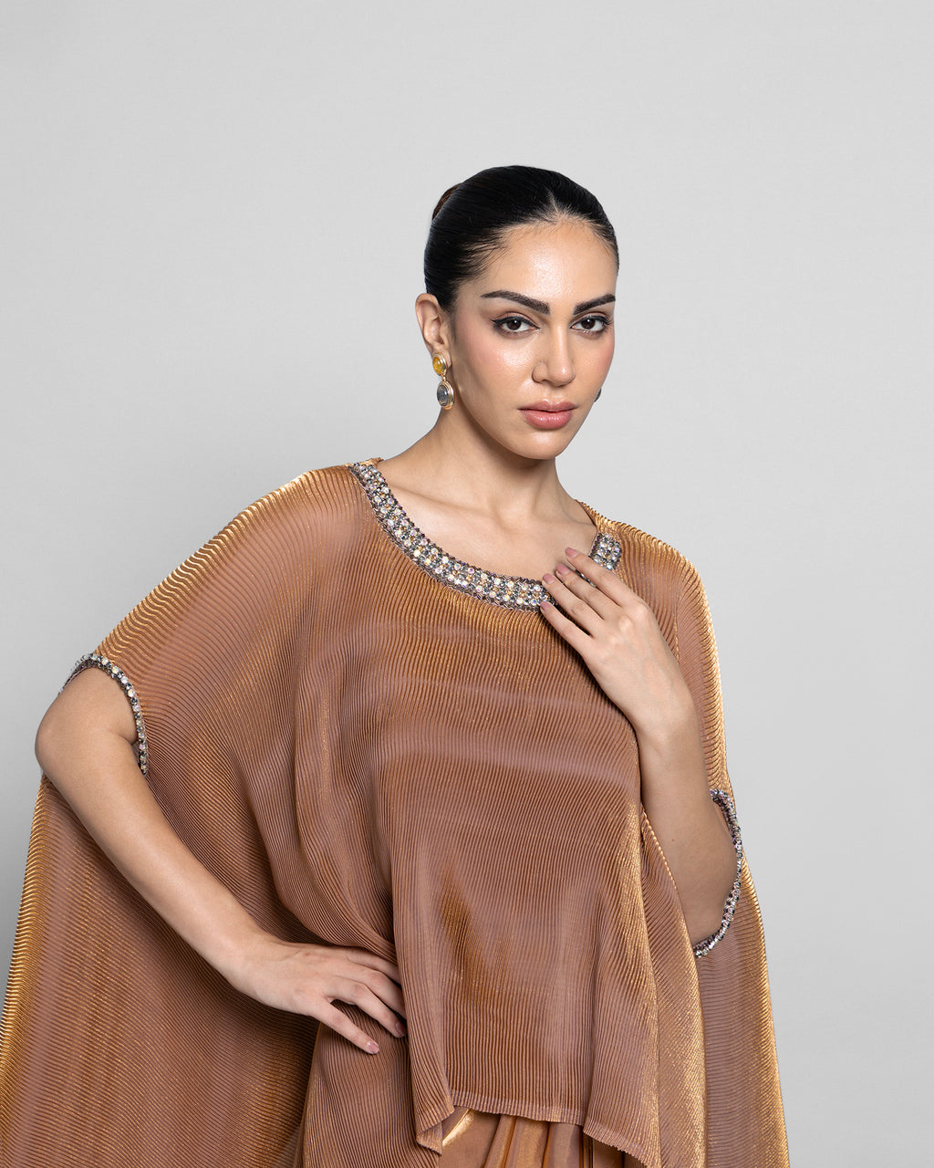 CRUSHED TISSUE-ORGANZA HIGH-LOW KAFTAN ENSEMBLE