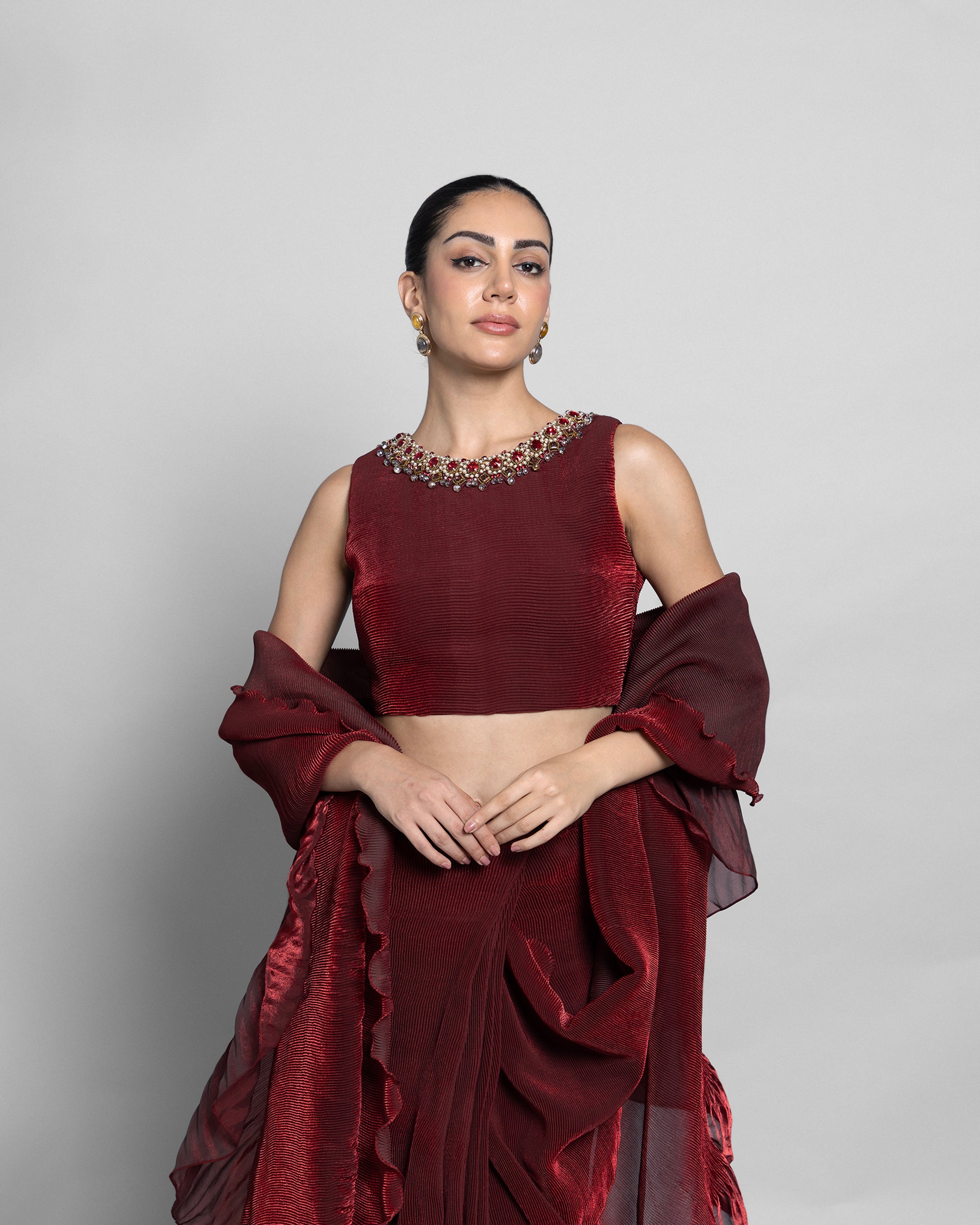 VINTAGE RED CRUSHED TISSUE-ORGANZA PRE-DRAPED SAREE