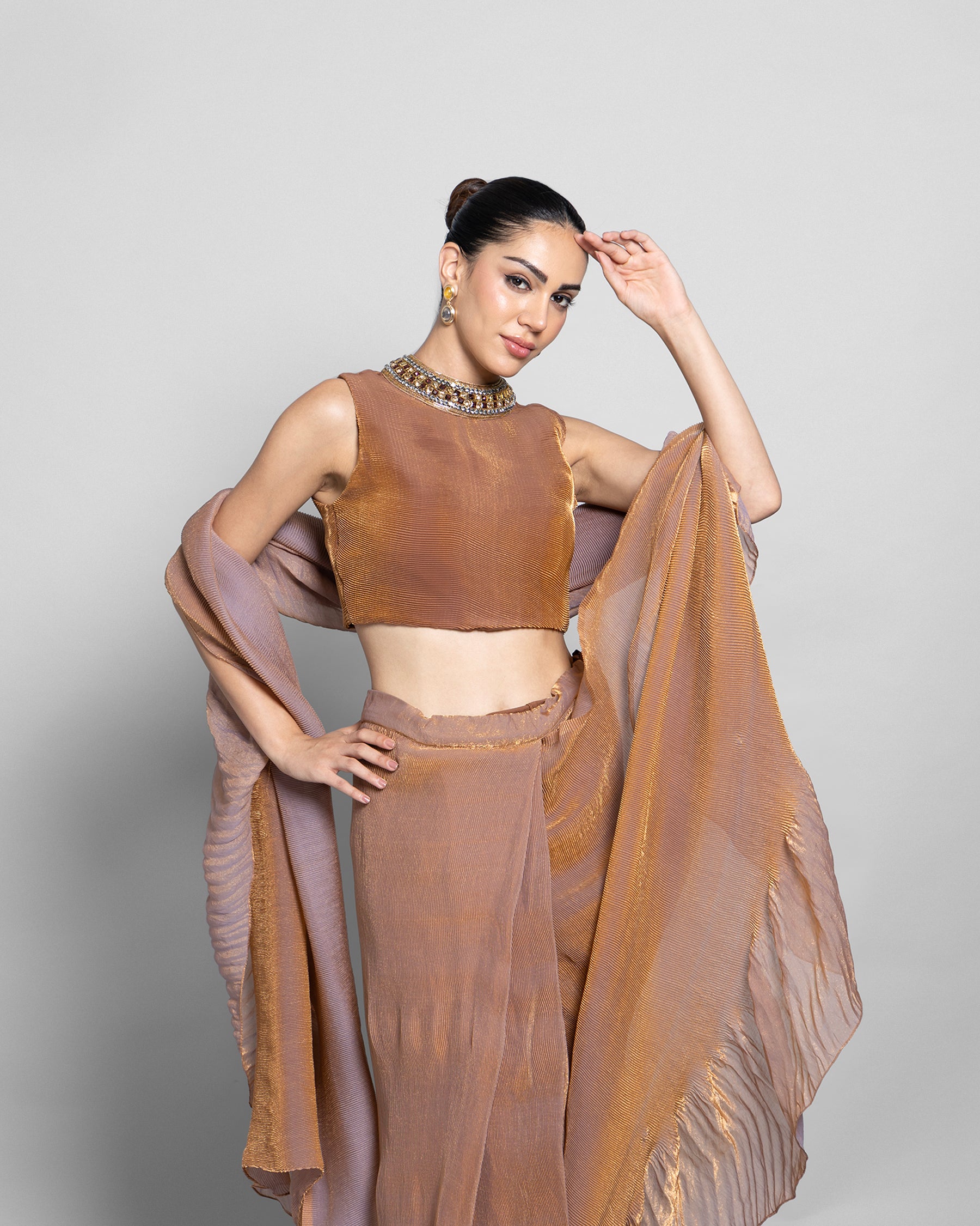 BRONZE CRUSHED TISSUE-ORGANZA PRE-DRAPED SAREE
