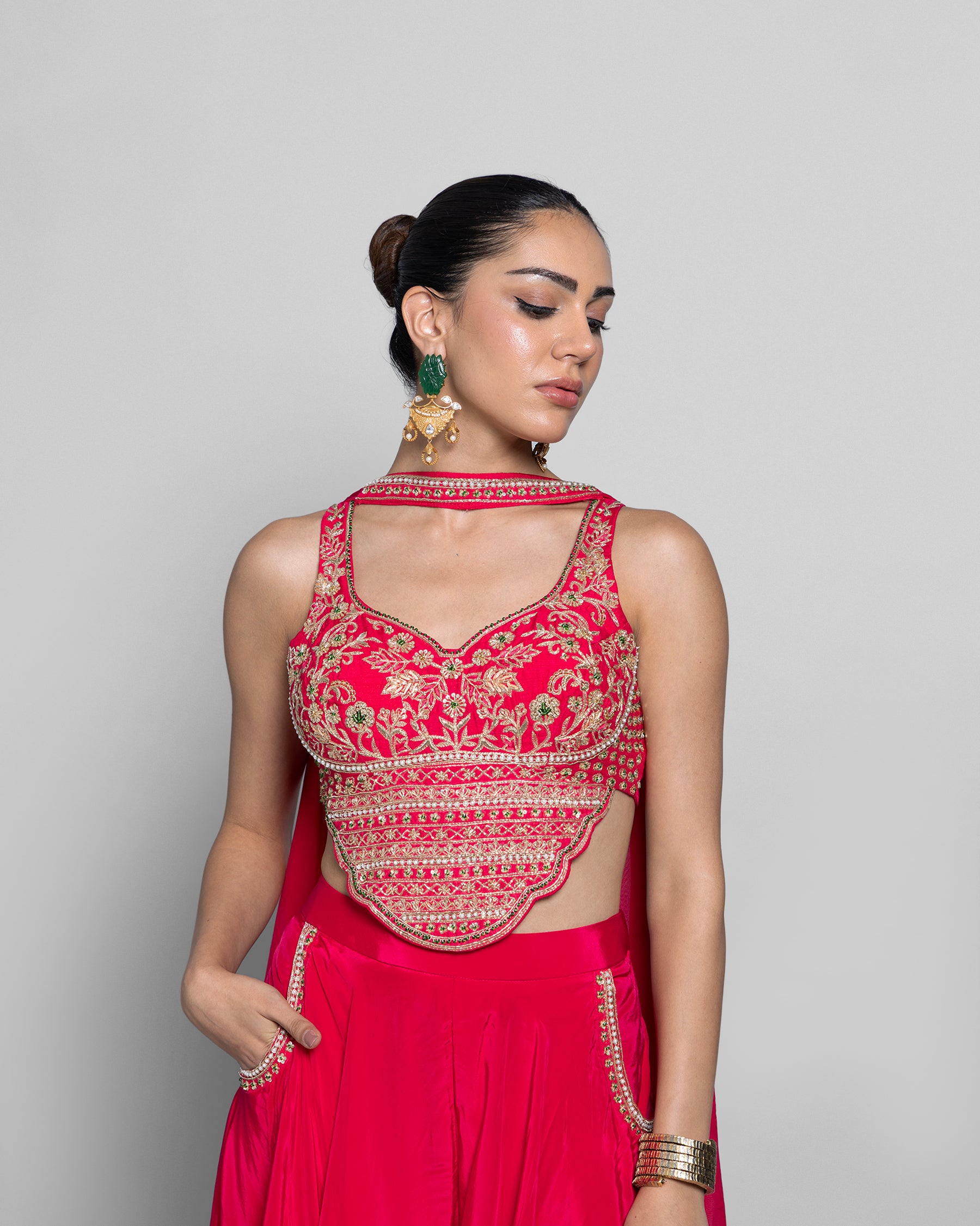 トップス Ari CROP TOP SETS – Aari