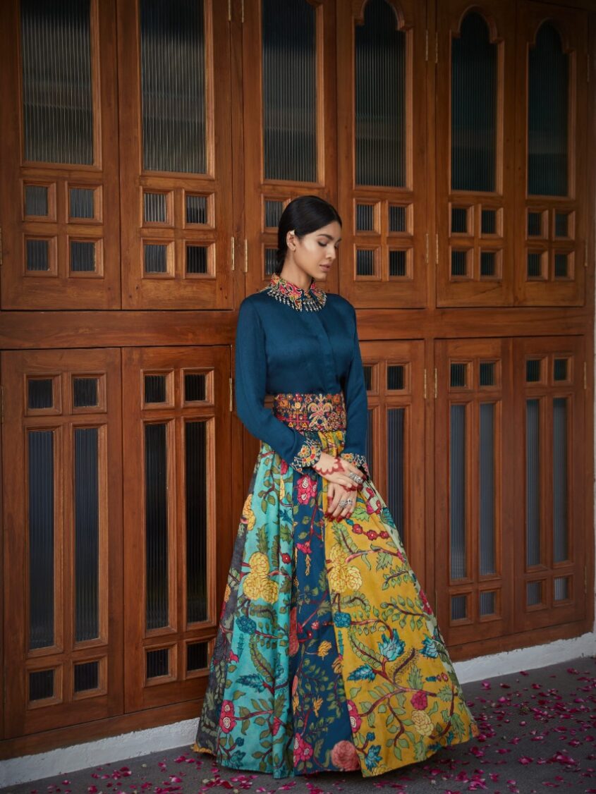 Regalia Lehenga Skirt – Gauri Dhawan